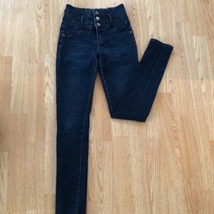 Dark washed high waisted jeans